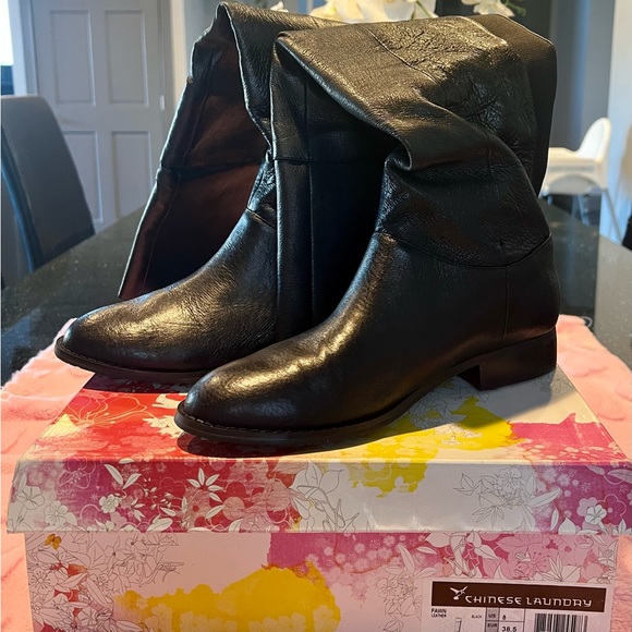 Chinese Laundry Fawn Tall Riding
Boots - Black Leather, US size 8 - Picture 2 of 8
